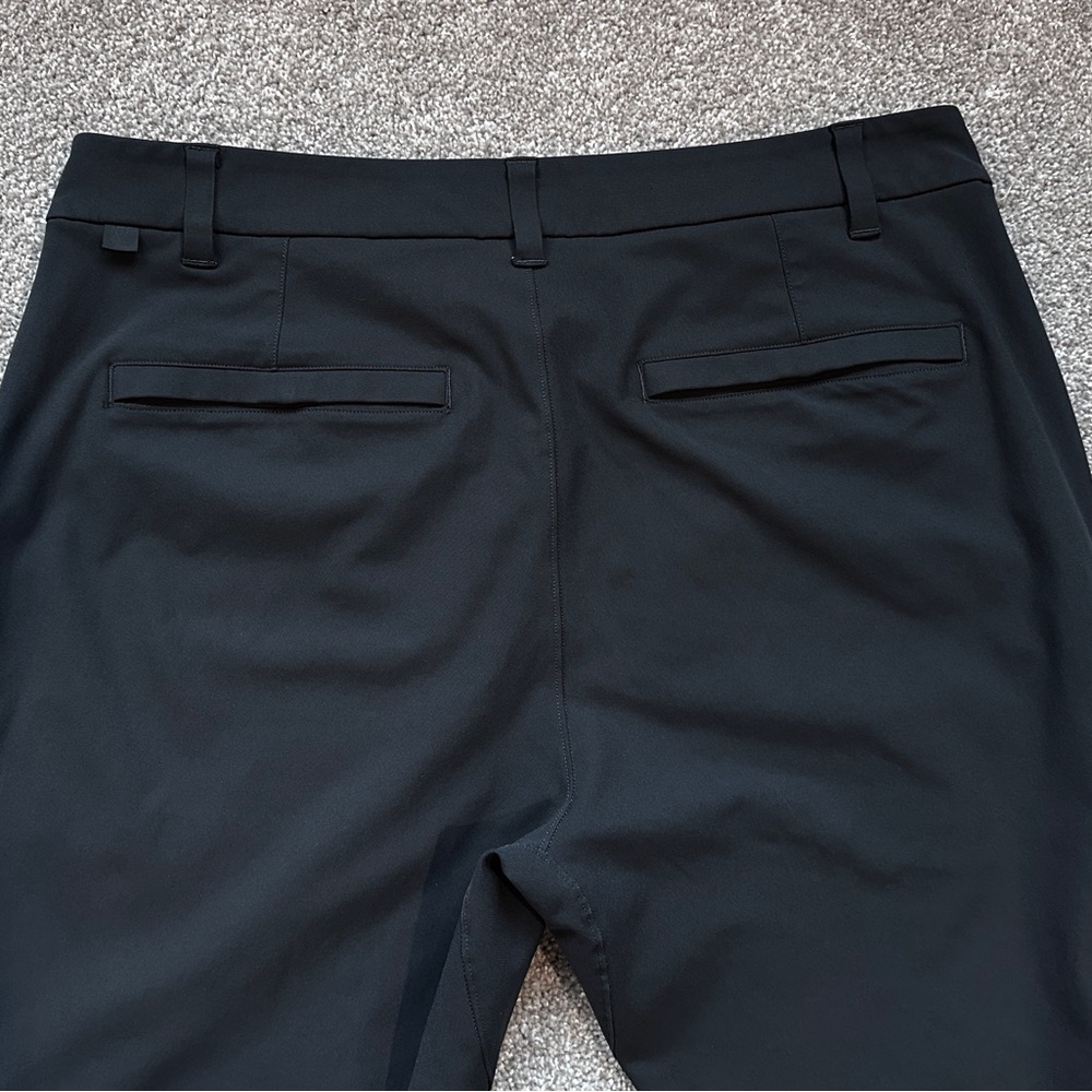 Like New Lululemon Athletica Commission Pant Classic 34”x32" Warpstreme - Picture 5 of 9